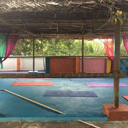 Mk Gardens Surf & Yoga House Ξενοδοχείο Varkala Εξωτερικό φωτογραφία