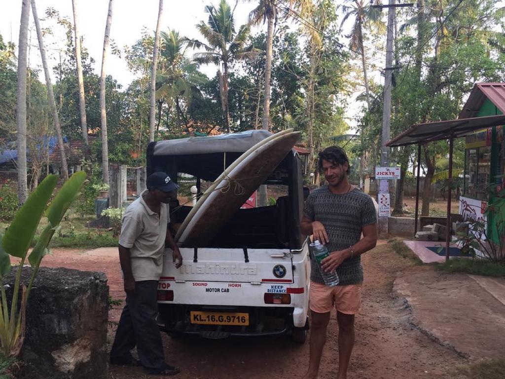 Mk Gardens Surf & Yoga House Ξενοδοχείο Varkala Εξωτερικό φωτογραφία